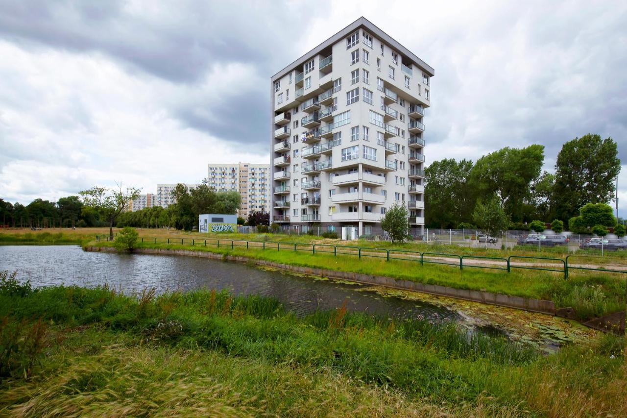 Elite Seaview Tower Apartment